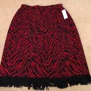 Avenue black/red skirt 1x